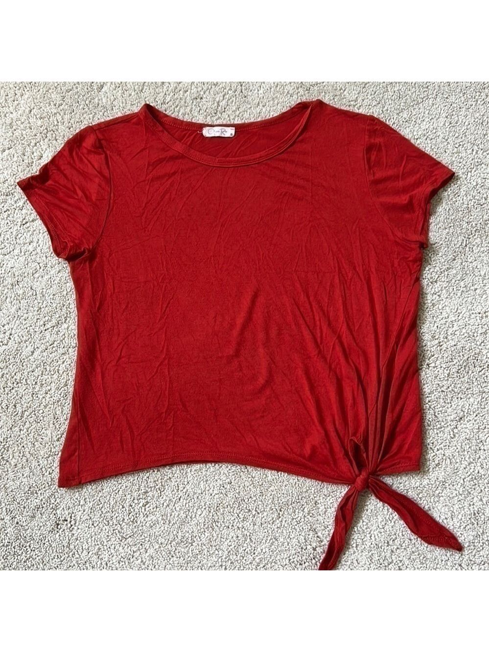 Women’s cropped style tie waist T-shirt. Size L